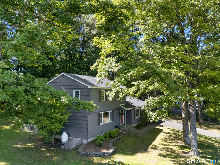 Property Photo: 9 Chimney Drive CT 06801