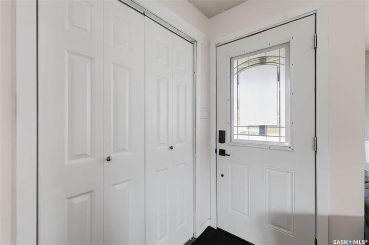 Property Photo:  334 Needham Crescent  SK S7M 4X5 