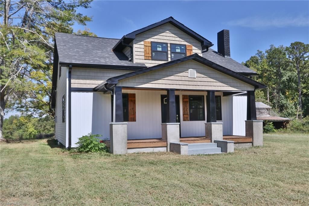 Property Photo:  1826 N Oak Ridge Church Road  NC 27055 