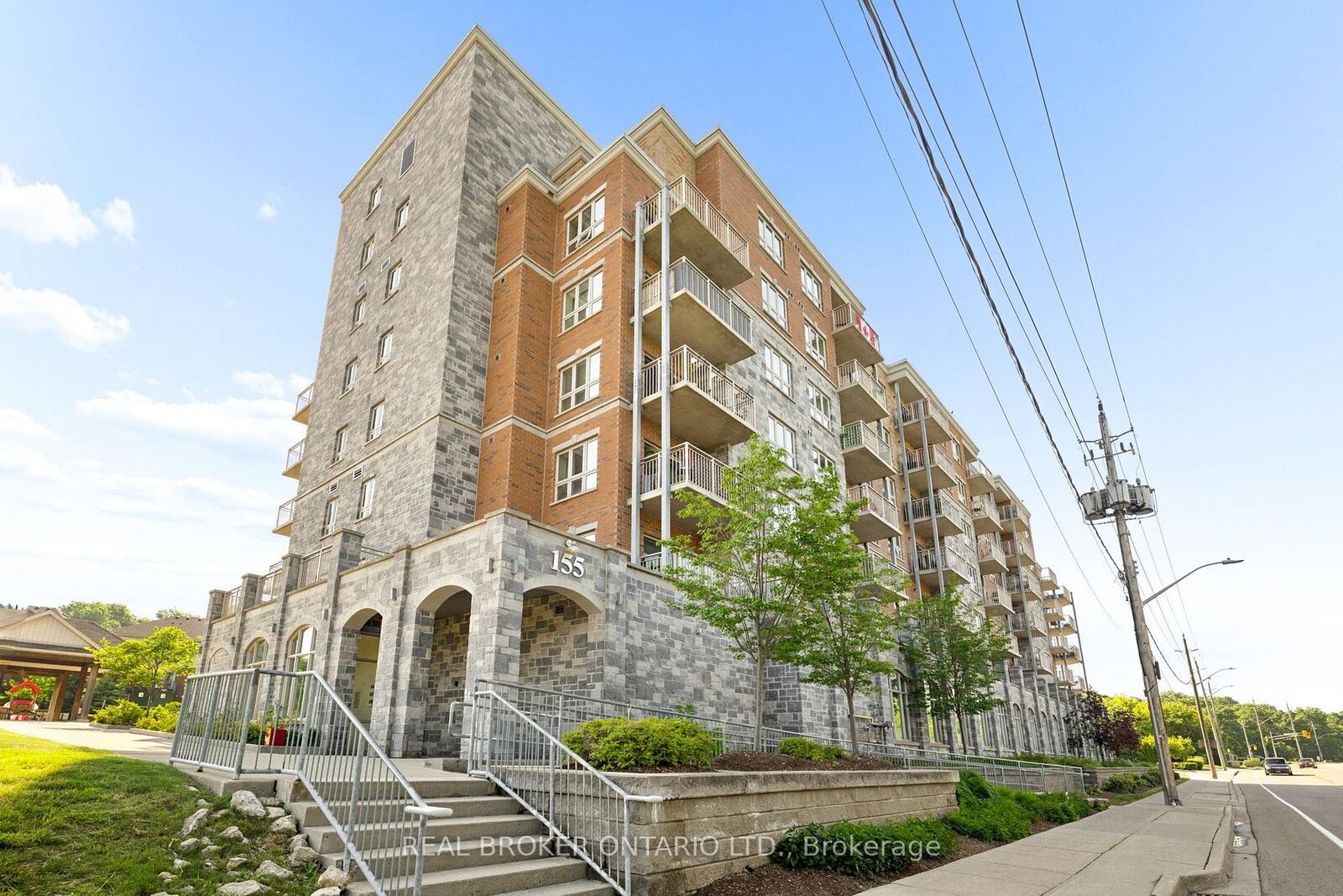 Property Photo: 155 Water Street S 211 ON N1R 3E3