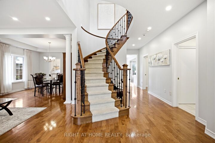 Property Photo: 1427 Aldergrove Court ON L1K 2Y4