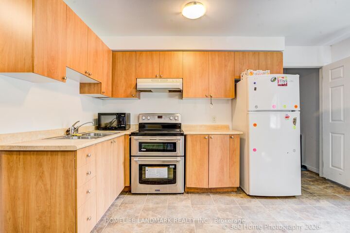 Property Photo: 736 Kingston Road 3 ON M4E 1R7