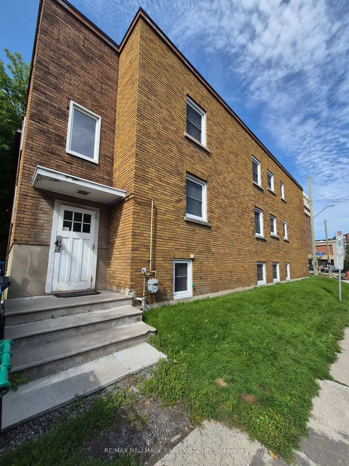 Property Photo: 72 Pretoria Avenue ON K1S 1W9