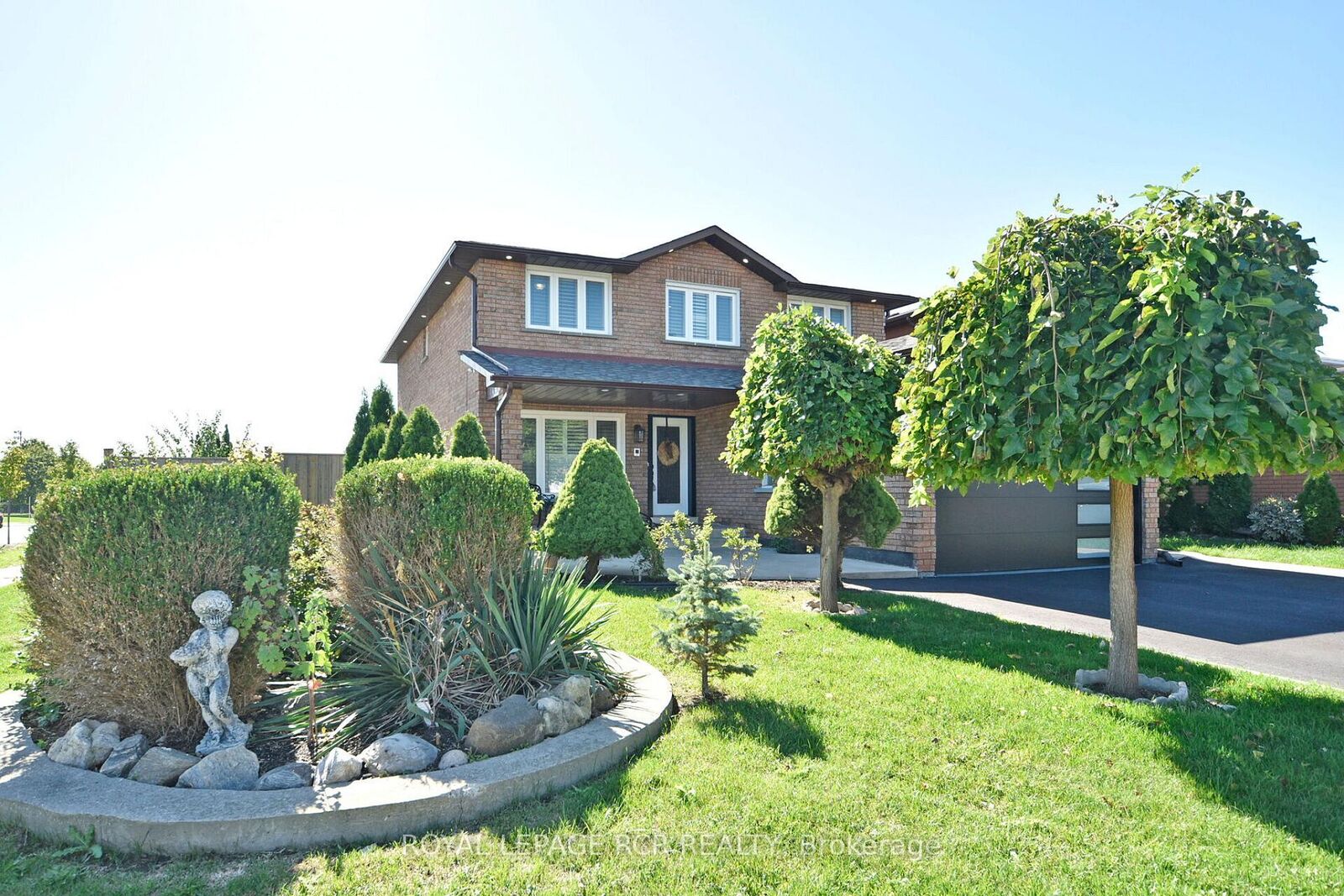 Property Photo: 3 Jackman Crescent ON L4L 6P3