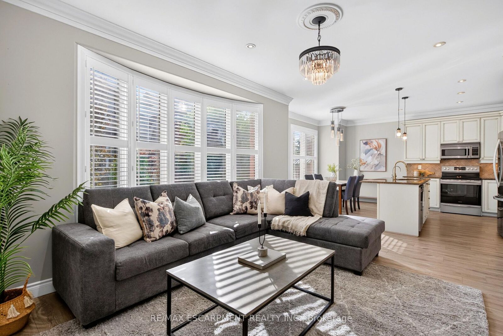 Property Photo: 755 Rayner Court ON L9T 0P1