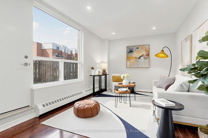 Property Photo: 1055A Forestwood Drive 111 ON L5C 2T8