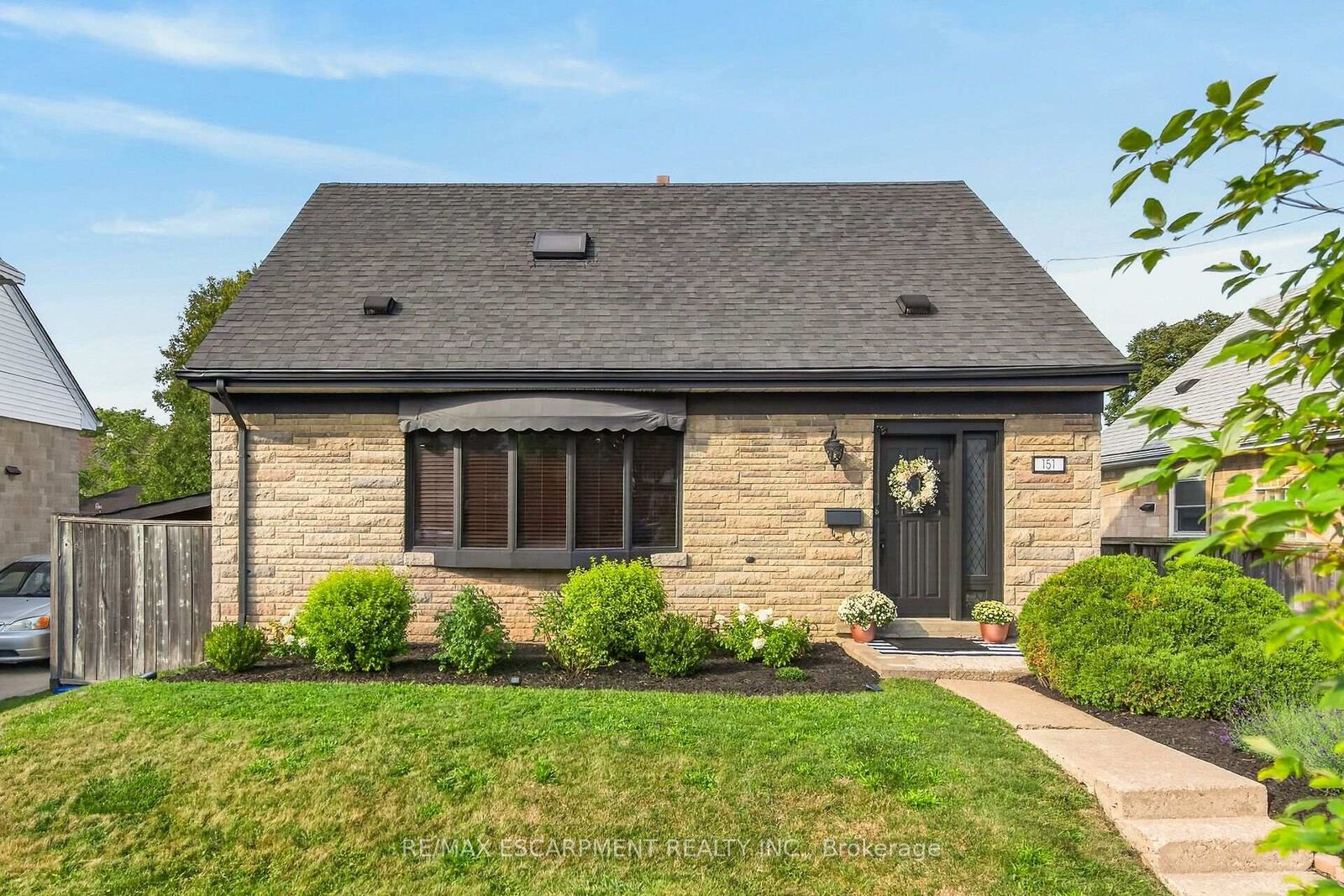 Property Photo:  151 Hixon Road  ON L8K 2C3 