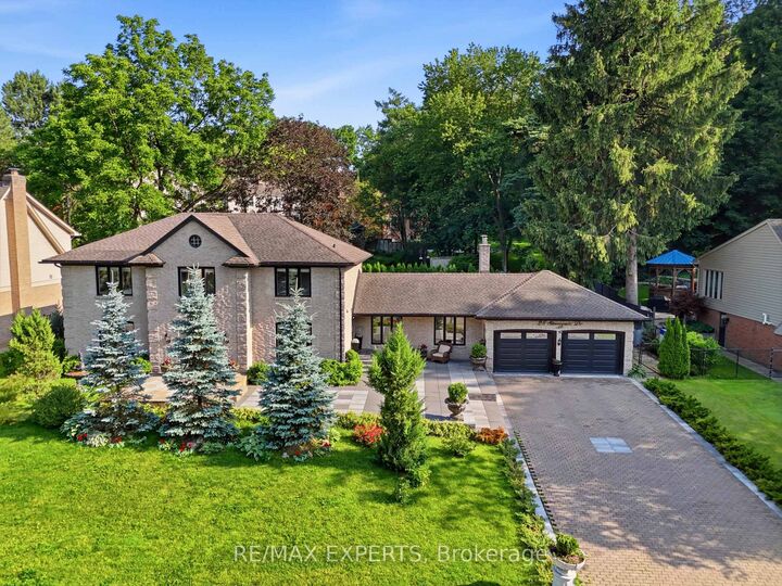 Property Photo: 28 Stonegate Drive ON L9G 3R7