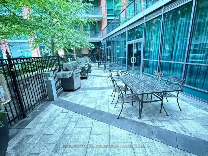 Property Photo:  1 Scott Street 310  ON M5E 1A1 