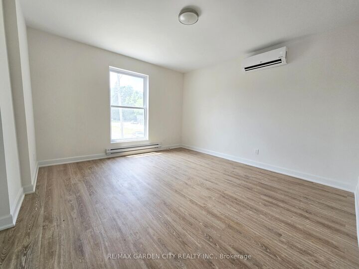 Property Photo:  63 Main Street E 2  ON L3M 1M7 