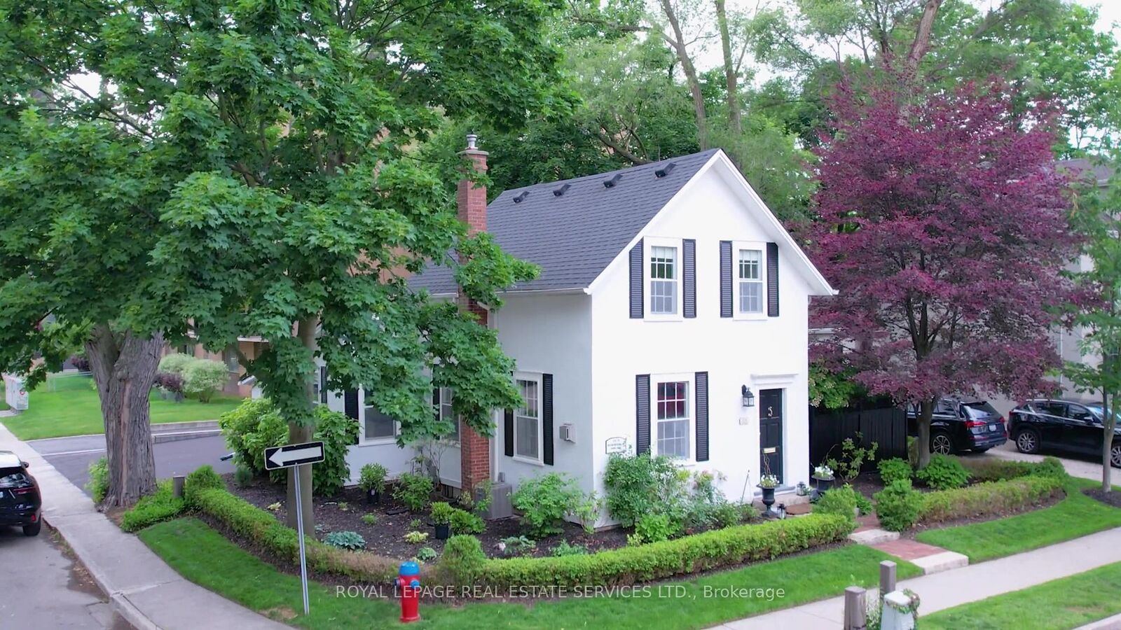 Property Photo:  124 Chisholm Street  ON L6K 3J2 