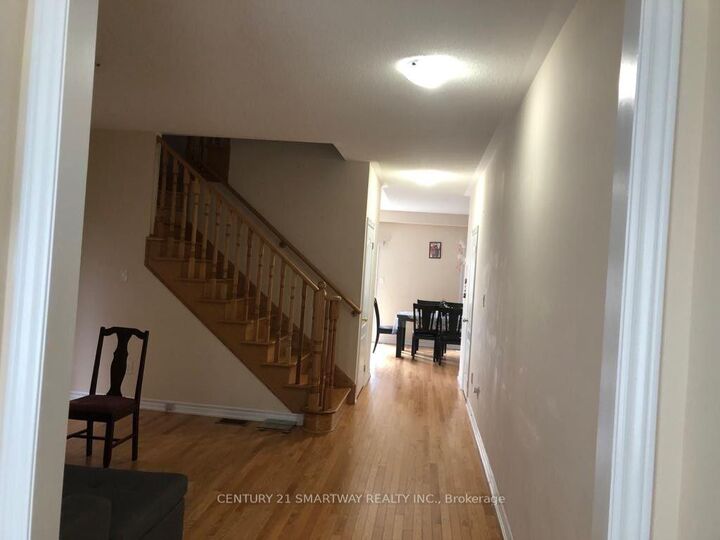 Property Photo:  90 Country Ridge Court N  ON L6P 3S2 
