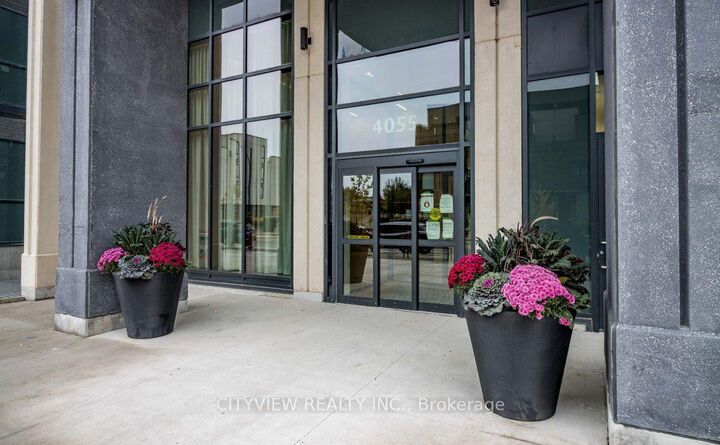 Photo de la propriété:  4055 Parkside Village Drive 1818  ON L5B 0K8 