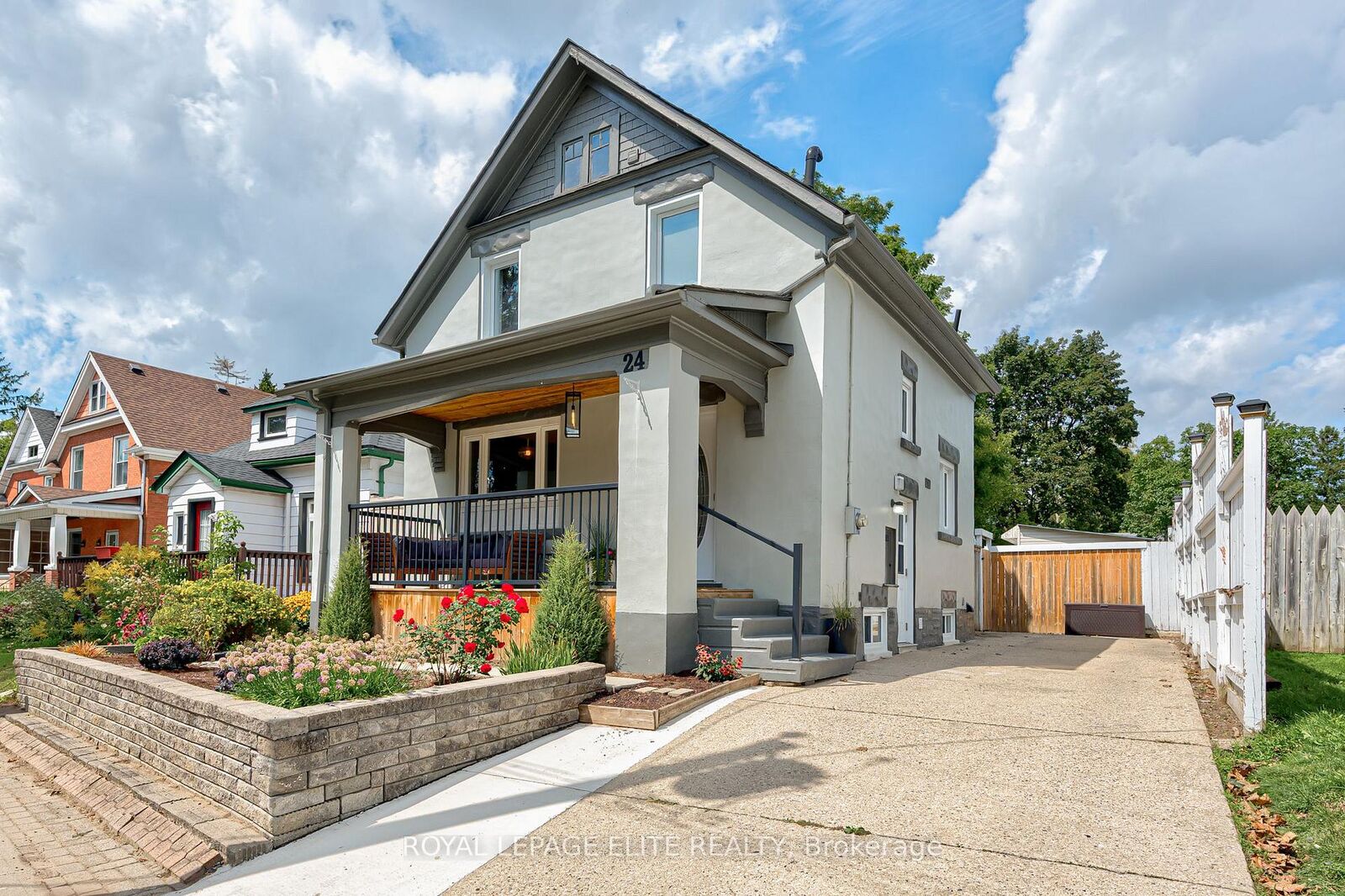 Property Photo: 24 Stahl Avenue ON N2H 5R6