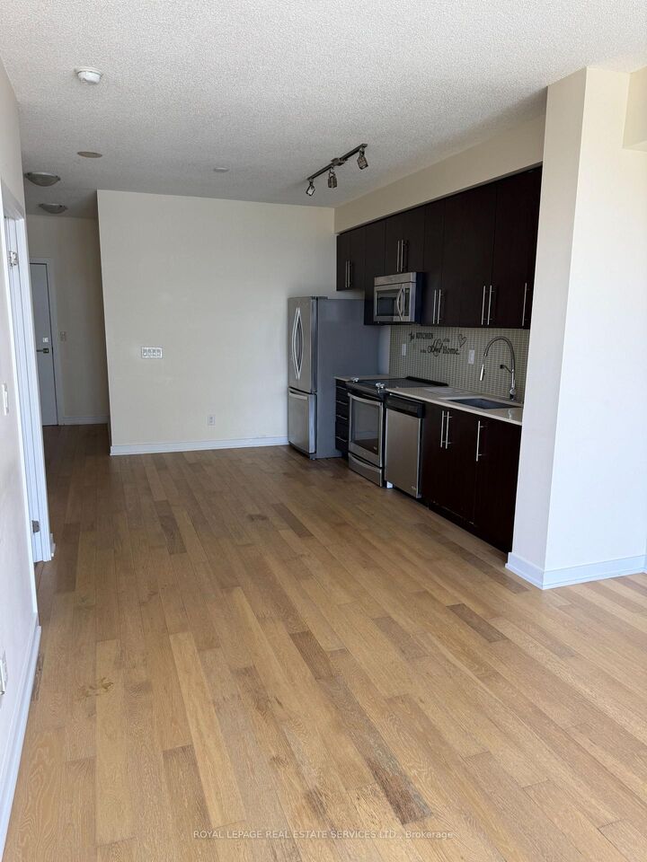 Property Photo: 4011 Brickstone Mews 3308 ON L5B 0G3