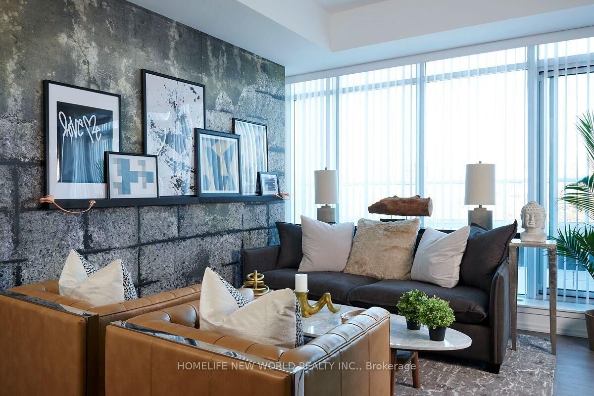 Property Photo: 783 Bathurst Street 803 ON M5S 0A8
