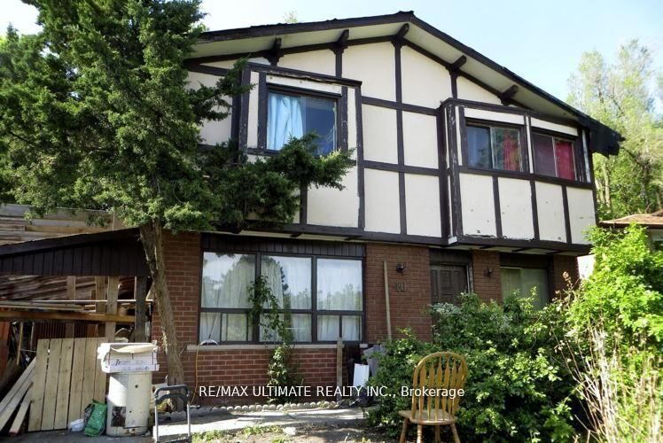 Property Photo: 40 Stanland Drive ON M1M 2G4