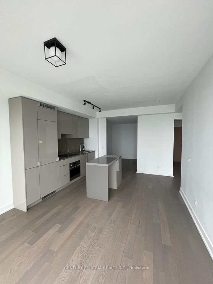 Property Photo:  7 Grenville Street 5508  ON M4Y 1W9 