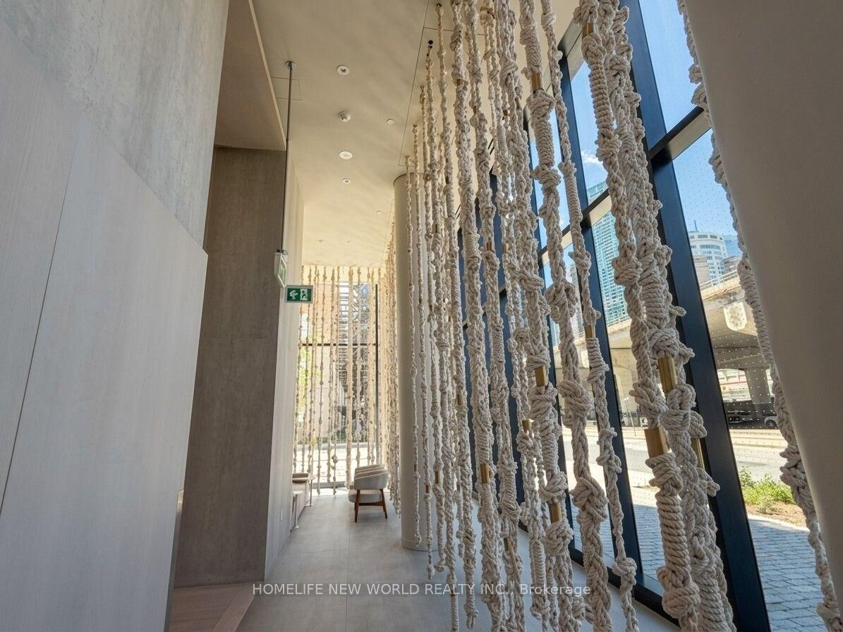 Property Photo:  55 Cooper Street 2609  ON M5E 0G1 