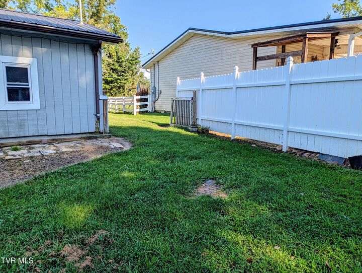Property Photo:  718 Goshen Valley Road  TN 37642 