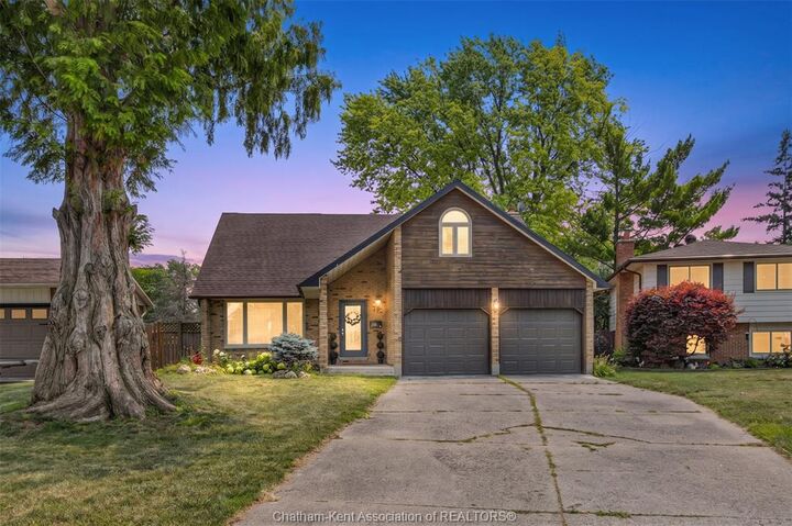 Property Photo: 76 Pamela Crescent ON N7L 4S5