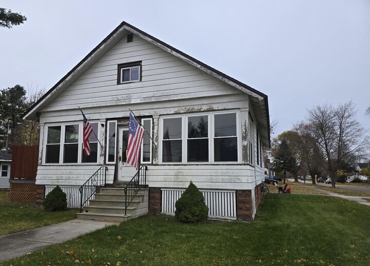 Property Photo: 728 S 8th Avenue MI 49707