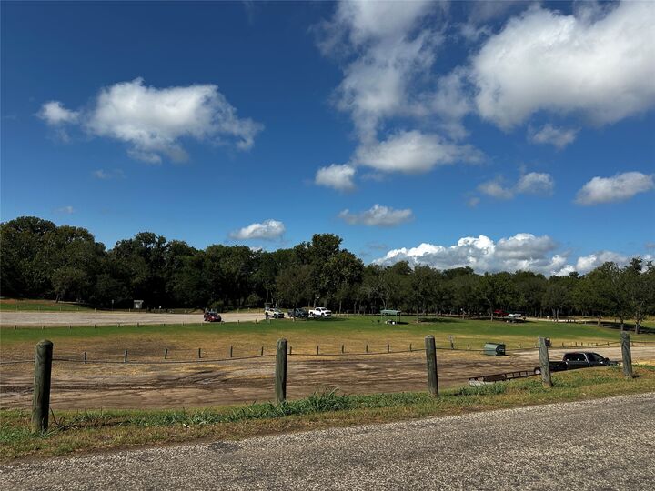 Property Photo: 392 Riverside Drive TX 78602