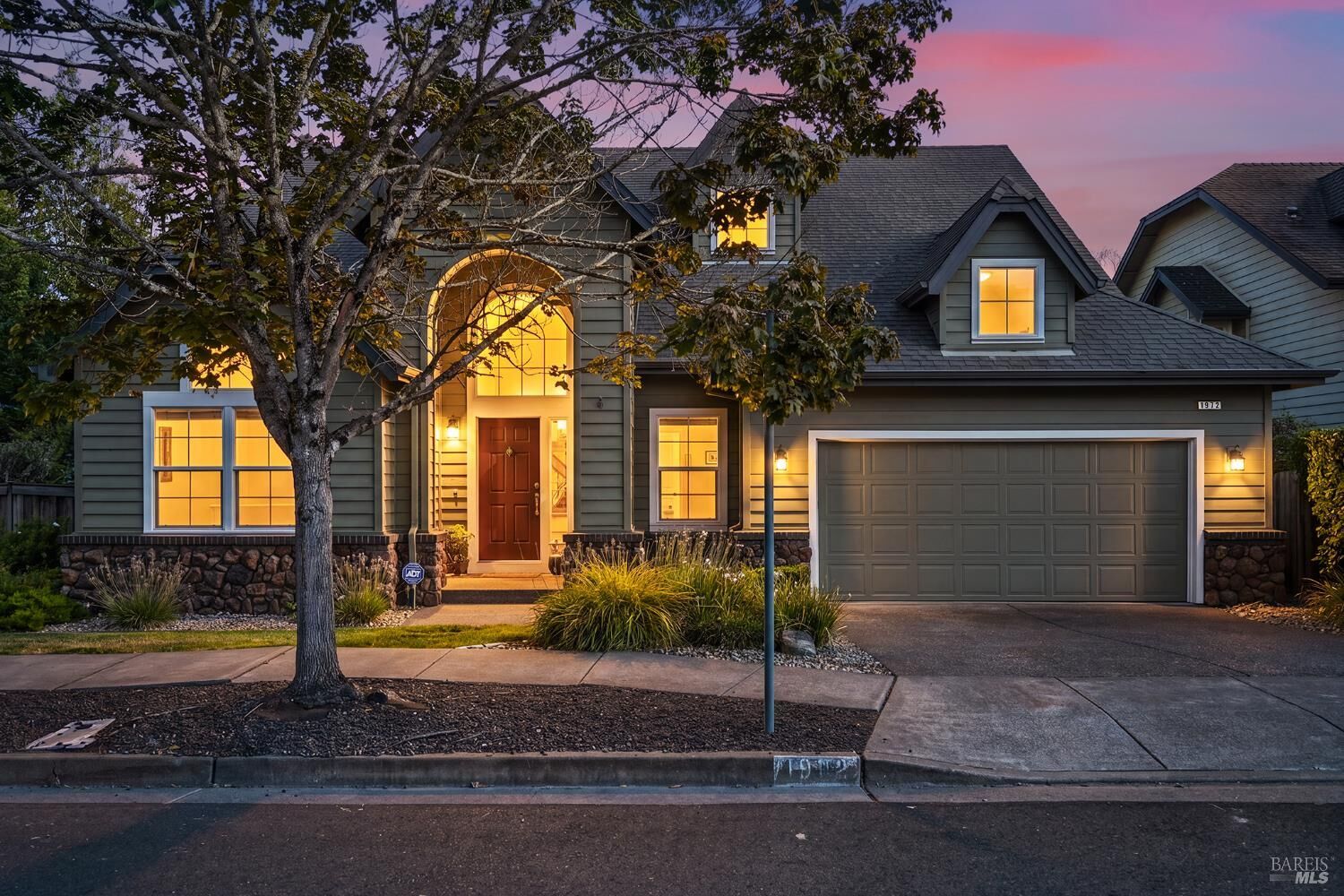 Property Photo:  1972 Fountainview Circle  CA 95403 