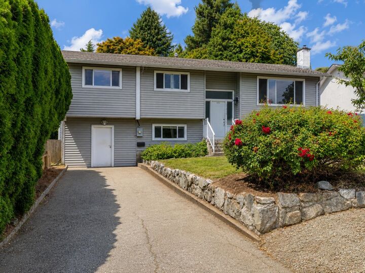 Property Photo:  31975 Raven Avenue  BC V2V 1B8 