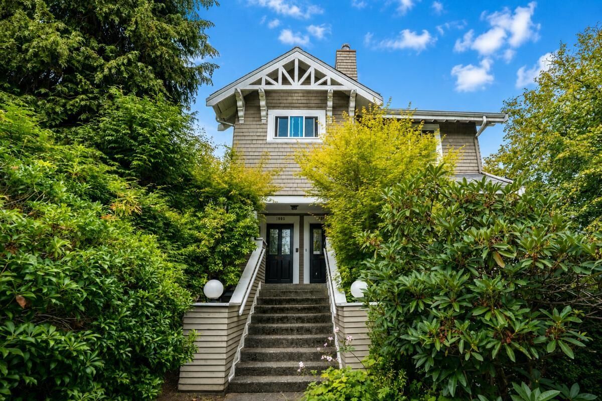 Property Photo:  1903 W 14th Avenue  BC V6J 2K1 
