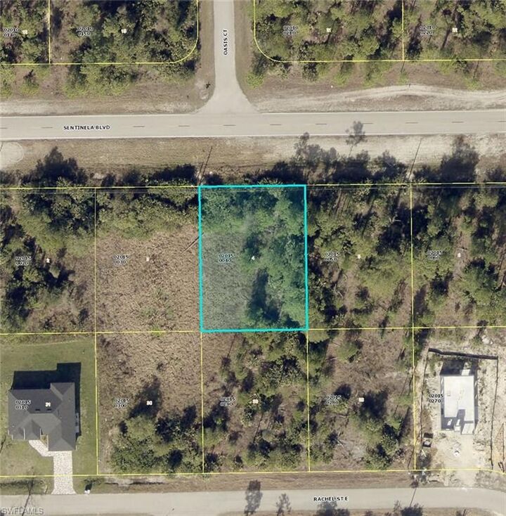 Property Photo: 1146 Sentinela Blvd FL 33974