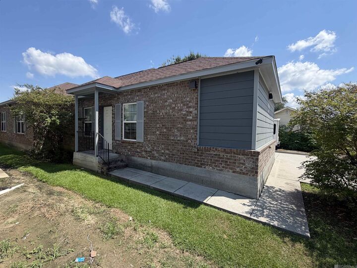 Property Photo: 6767-6835 Rembrandt Ave LA 70806