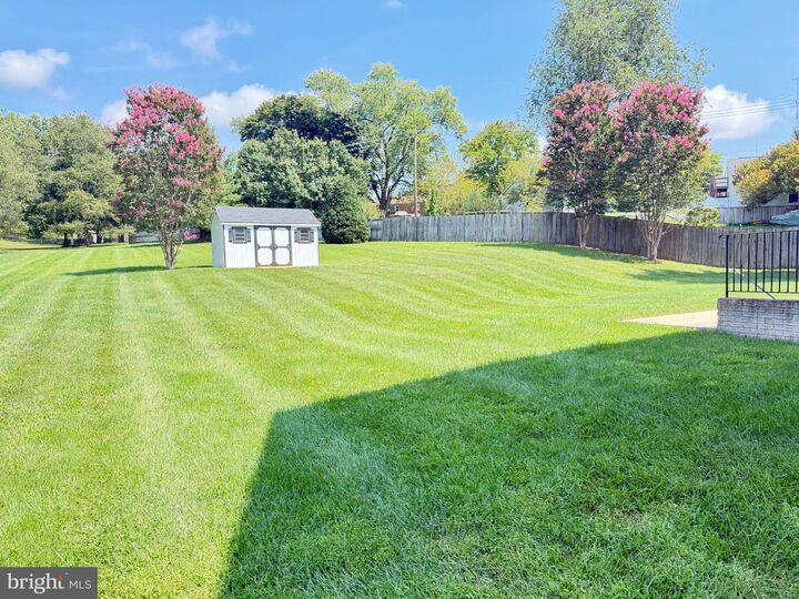 Property Photo: 10805 Avonlea Ridge Place MD 20872