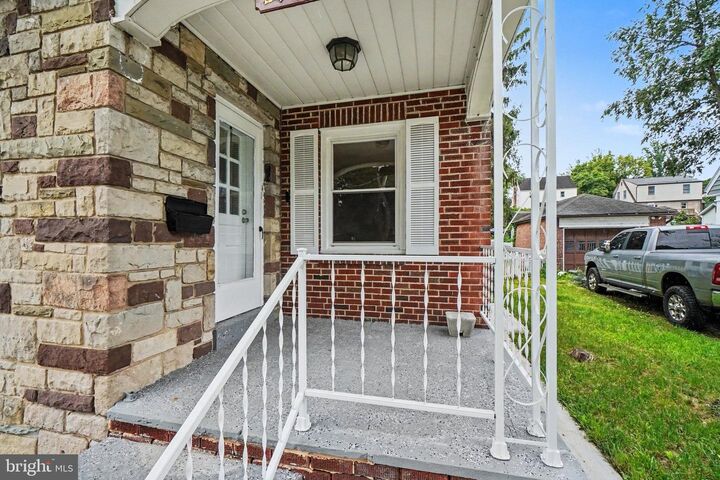 Property Photo: 2929 Locust Lane PA 17109