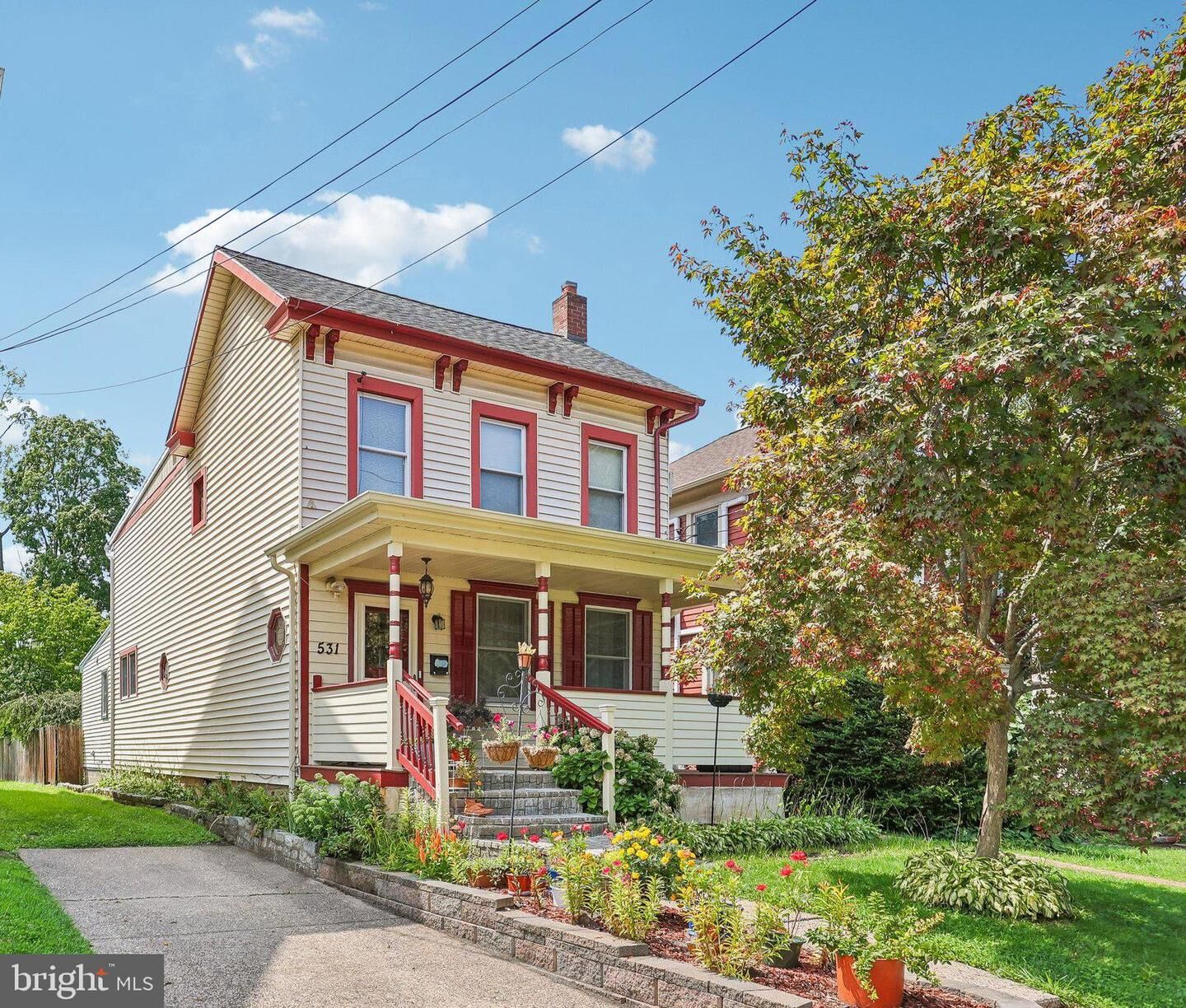 Property Photo: 531 Crown Street PA 19067