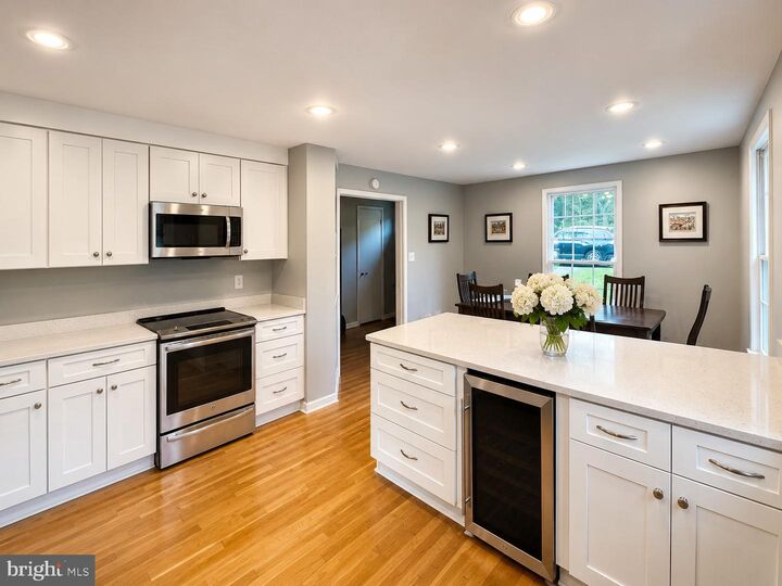 Property Photo:  7612 Winterberry Place  MD 20817 
