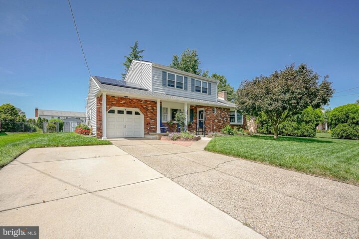 Property Photo: 28 Springlane NJ 08012
