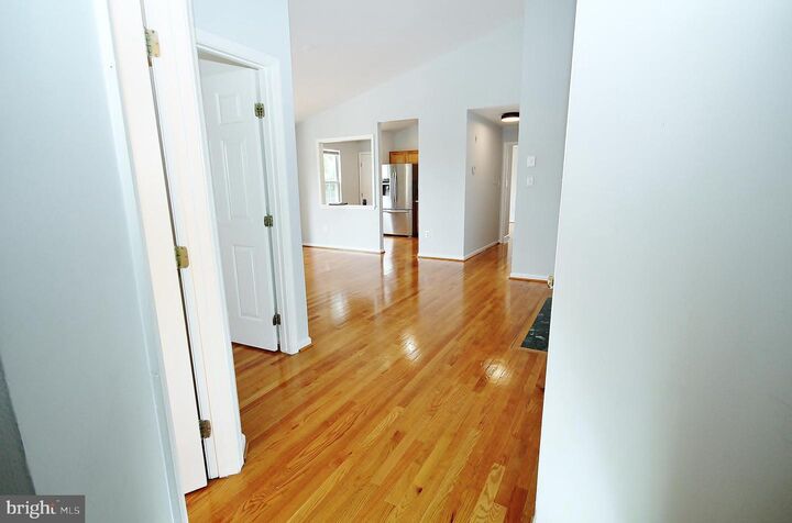 Property Photo: 7522 Snowpea Court J 21 VA 22306