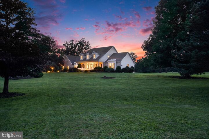 Property Photo:  839 School House Lane  PA 17339 