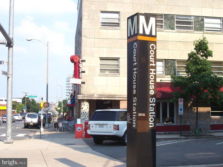 Property Photo: 2030 N Adams Street 910 VA 22201