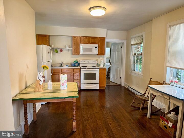 Property Photo: 211 E Boscawen Street VA 22601