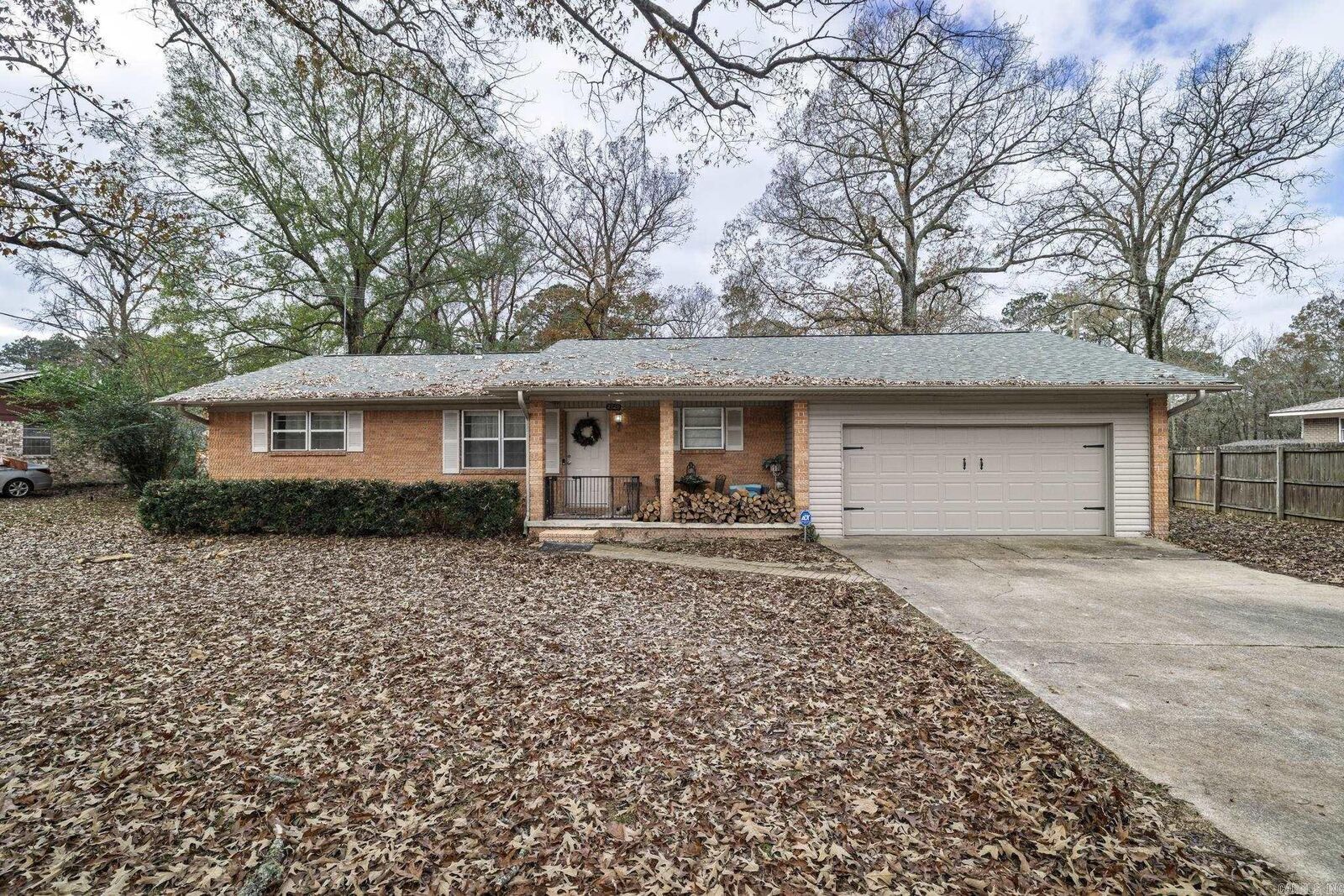 Property Photo:  2328 S Main St Street  AR 72104 