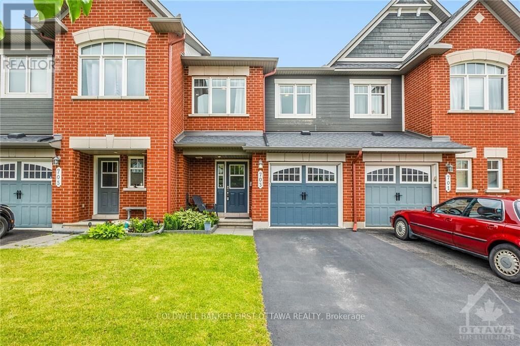 Property Photo: 703 Whaley Ridge ON K4A 0P9
