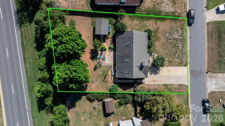 Property Photo:  16522 Glenfurness Drive  NC 28078 