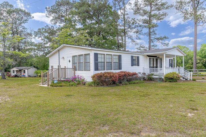 Property Photo: 652 Tee Vee Road SC 29047