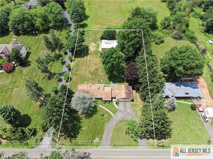 Property Photo:  44 Burnt Hill Road  NJ 08558 