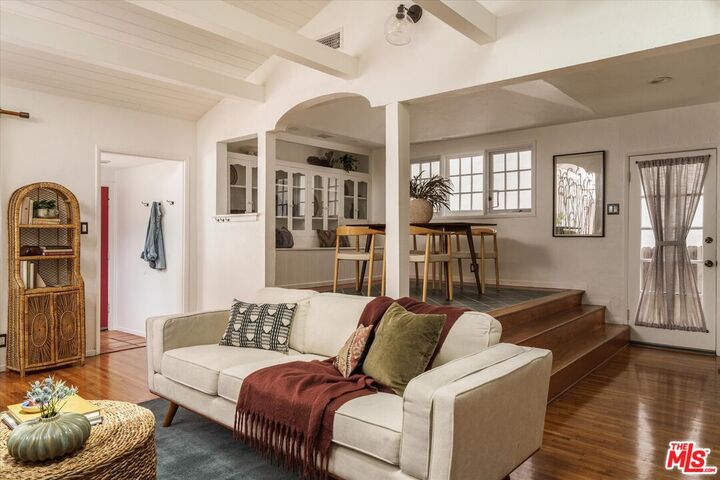 Property Photo:  8460 Kirkwood Dr  CA 90046 