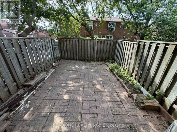Property Photo: 72 Dusay Place 16 ON M1W 2N2