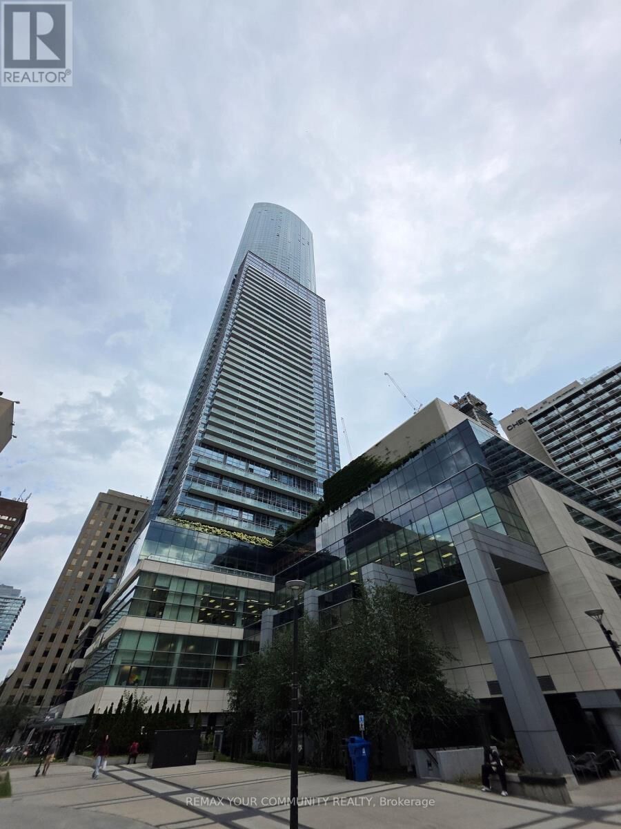 Property Photo: 386 Yonge Street 3411 ON M5B 0A5