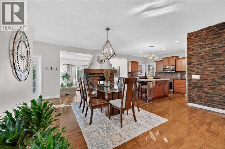 Property Photo:  76 Heritage Lake Mews  AB T1S 4J7 